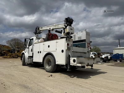 Used 2016 FREIGHTLINER BUSINESS CLASS M2 106 Reefer Trucks Tennessee US | Moore Equipment #1516696