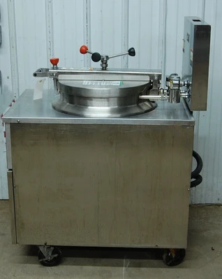 142-0122 BKI FKM-FC 75 LB. High Volume Electric Chicken Pressure Fryer w/ Filter