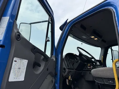 Used 2021 FREIGHTLINER 114SD HIAB CRANE Truck-Mounted Cranes Minnesota US | Carco Truck & Equipment #1514075