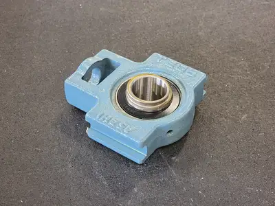 NEW AMI BEARING UELT205100