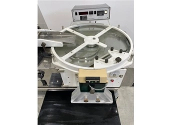 Used KING KING TB4 COUNTER Tablet/Capsule Counters New York US | Michael Benalt Inc #1274180