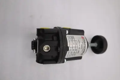 NEW OPEN BOX FAIRCHILD 10222 0-10PSI STOCK GF234A