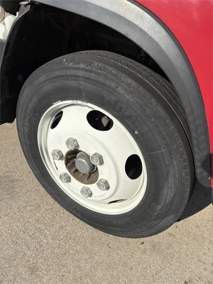 Used 2018 ISUZU VAN BODY TRUCK - DIESEL (2018) Box trucks Texas US | MachineryMax #1488266