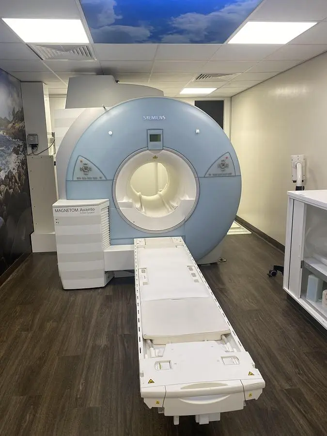 USED 2011 SIEMENS MAGNETOM AVANTO