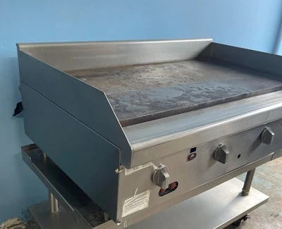 75-0173 Southbend HDG-48 48'' Manual Gas Griddle