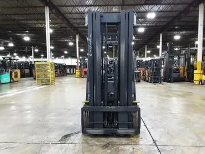 USED 2021 CLARK S32C