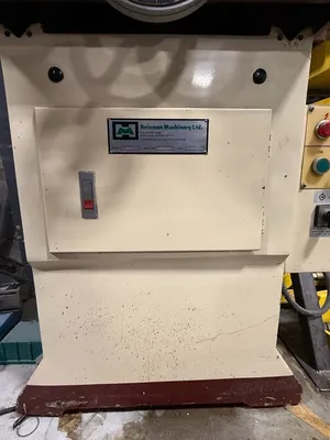 CHEVALIER FSG-618M Reciprocating Surface Grinders | ListingHippo (8)