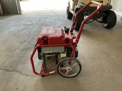 Used GENERAC WHEELHOUSE 5500 GENERATOR Portable Generators Michigan US | Miedema Asset Management Group #1339078