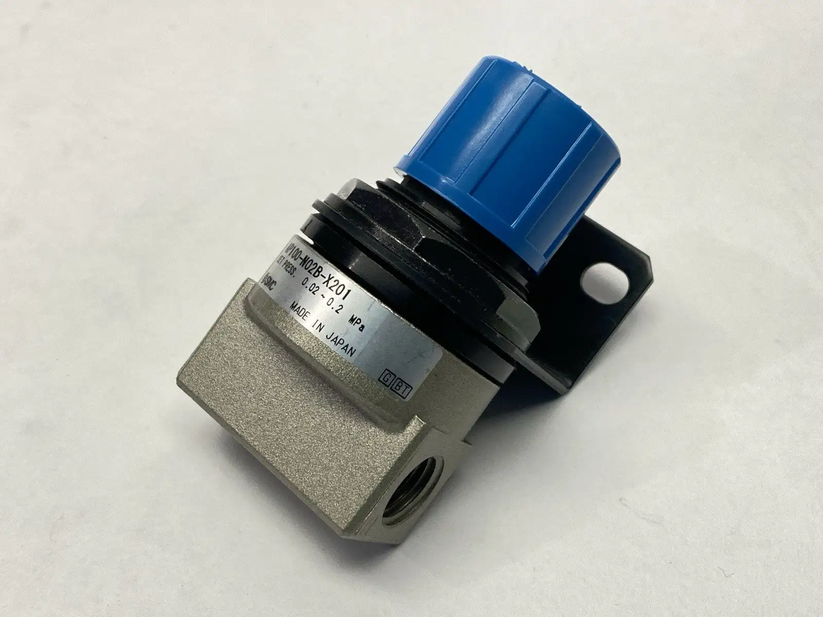 AP100-N02B-X201 | SMC  Pressure Control Valve w/ Bracket - Used