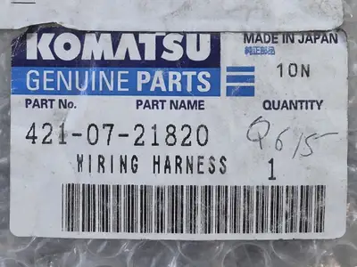 NEW KOMATSU 421-07-21820