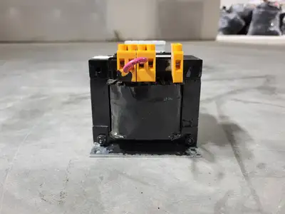 Used SIGNAL TRANSFORMER MPI-300-28 Transformers British Columbia CA | Lenmark #1426921