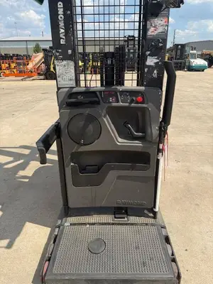 Used 2017 RAYMOND 560OPC30TT Misc Forklifts Illinois US | Somerset Equipment Sales #1542932