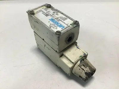 USED VICKERS DG4V-8-2A-M-W-B-40