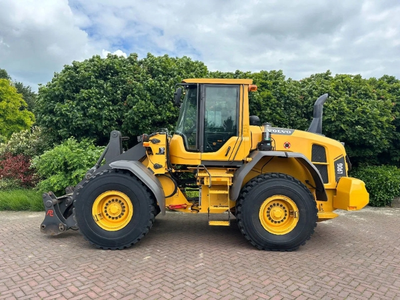 USED 2014 Volvo L90G