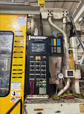 USED 2002 MITSUBISHI 2800MM IIIW