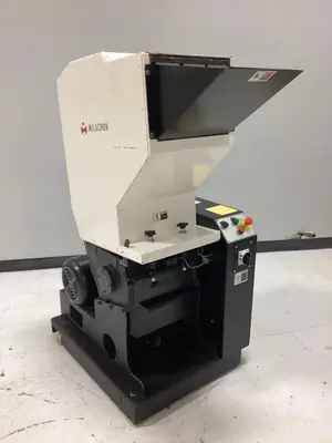 USED MILACRON MG-814