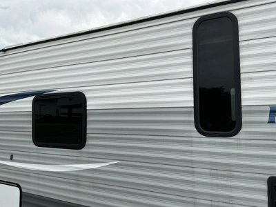 Used 2019 GULFSTREAM KINGSPORT 275FBG Campers, Caravans, Motorhomes Michigan US | Miedema Asset Management Group #1414688