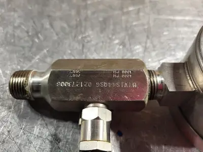 Pressure Gauge w/ Valve