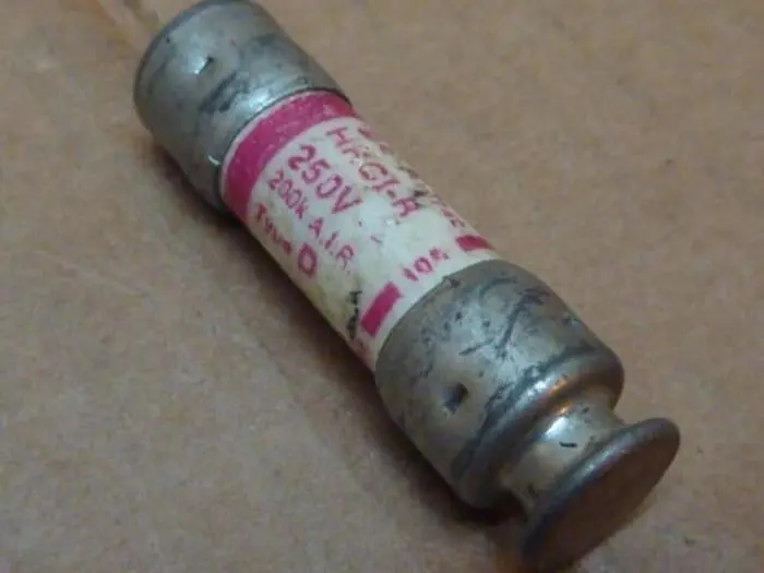 Used GOULD / SHAWMUT TRNR10 Fuses Michigan US | Ideal Machinery #594104