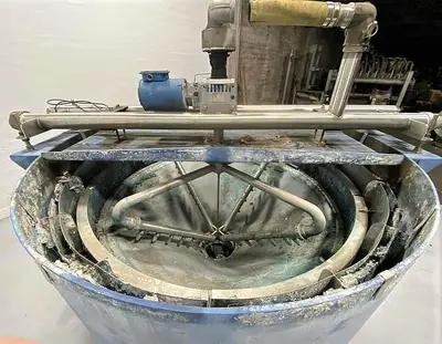 USED KADANT AES 4015 GRAVITY STRAINER