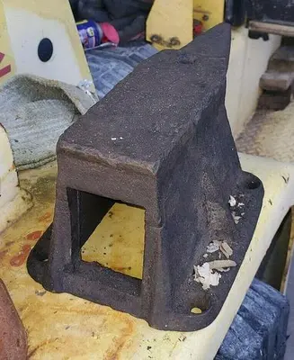 Small Fabrication Foundry Anvil Overall Dimensions: 11'' x 3''