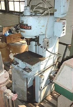 Used Denison WR045LC (specification match) C-Frame Presses Quebec CA | Machineco #1256365