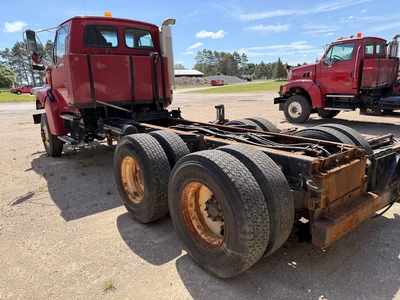 Used 2005 STERLING L9000 4X2 WITH A 12.8L L6 DIESEL ENGINE. Cab Chassis trucks Michigan US | Miedema Asset Management Group #1282413