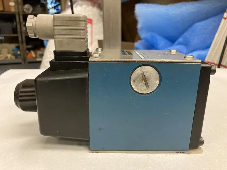 Used REXROTH 4WE10D31/CW110NZ4/V Solenoid Valves Ohio US | Surplus Asset Holdings #1247178