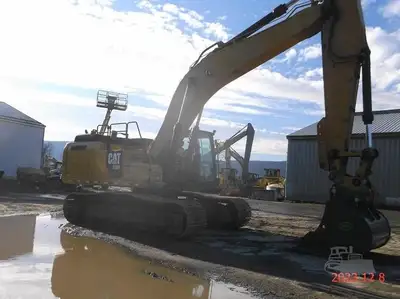 Used 2015 CATERPILLAR 336FL Excavators New York US | Beck Equipment #1506436