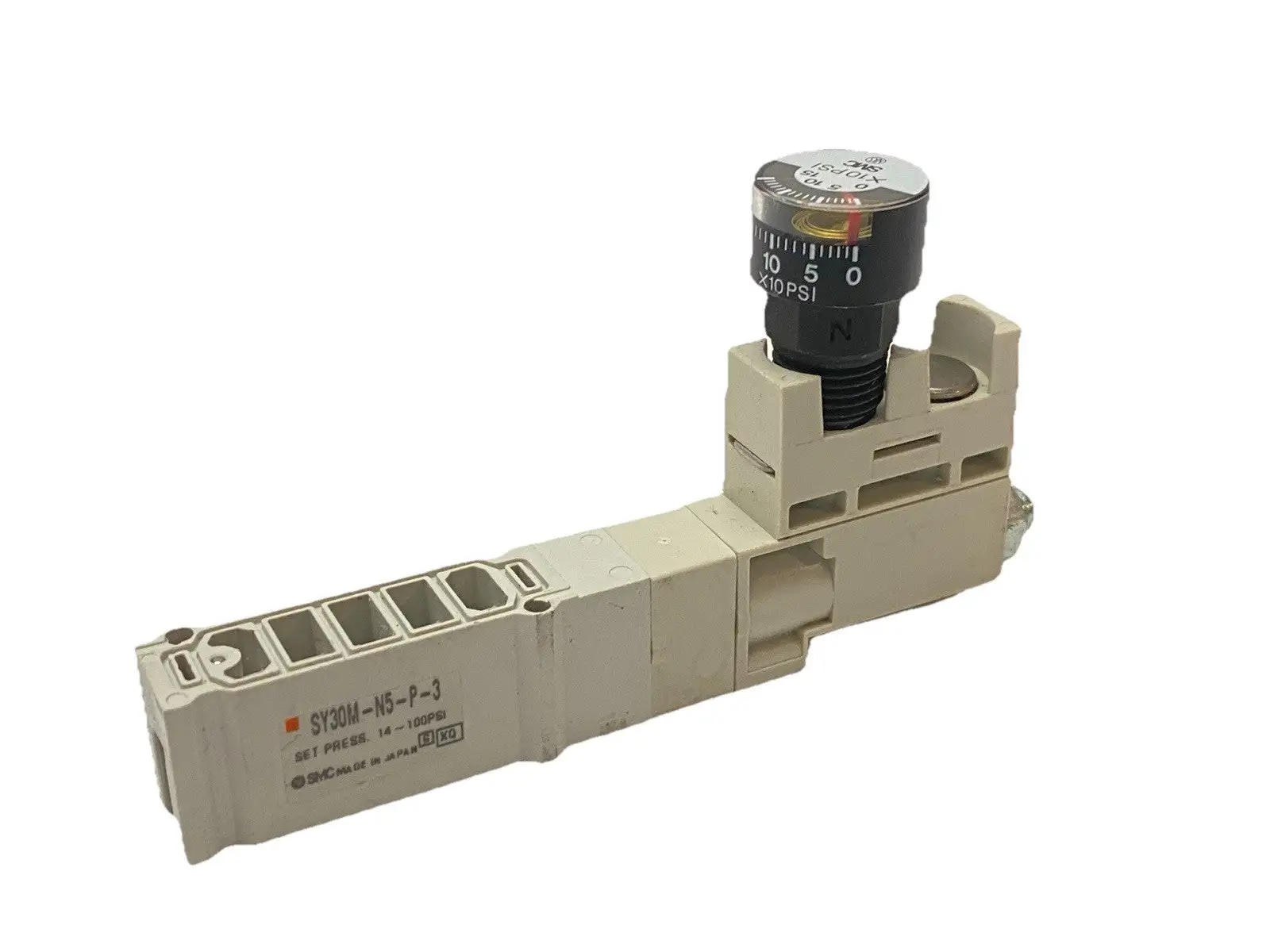 SY30M-N5-P-3 | SMC  Pneumatic Interface Regulator w/ PSI Gauge - Used