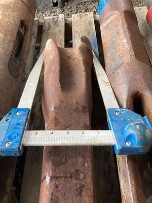 Used AFTERMARKET 5-5/8” X 27” CHISEL DRILL BIT Rock Drills Pennsylvania US | East West Machinery & Drilling #1417242
