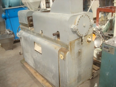 Hapfield Extruder - Injection Moulder