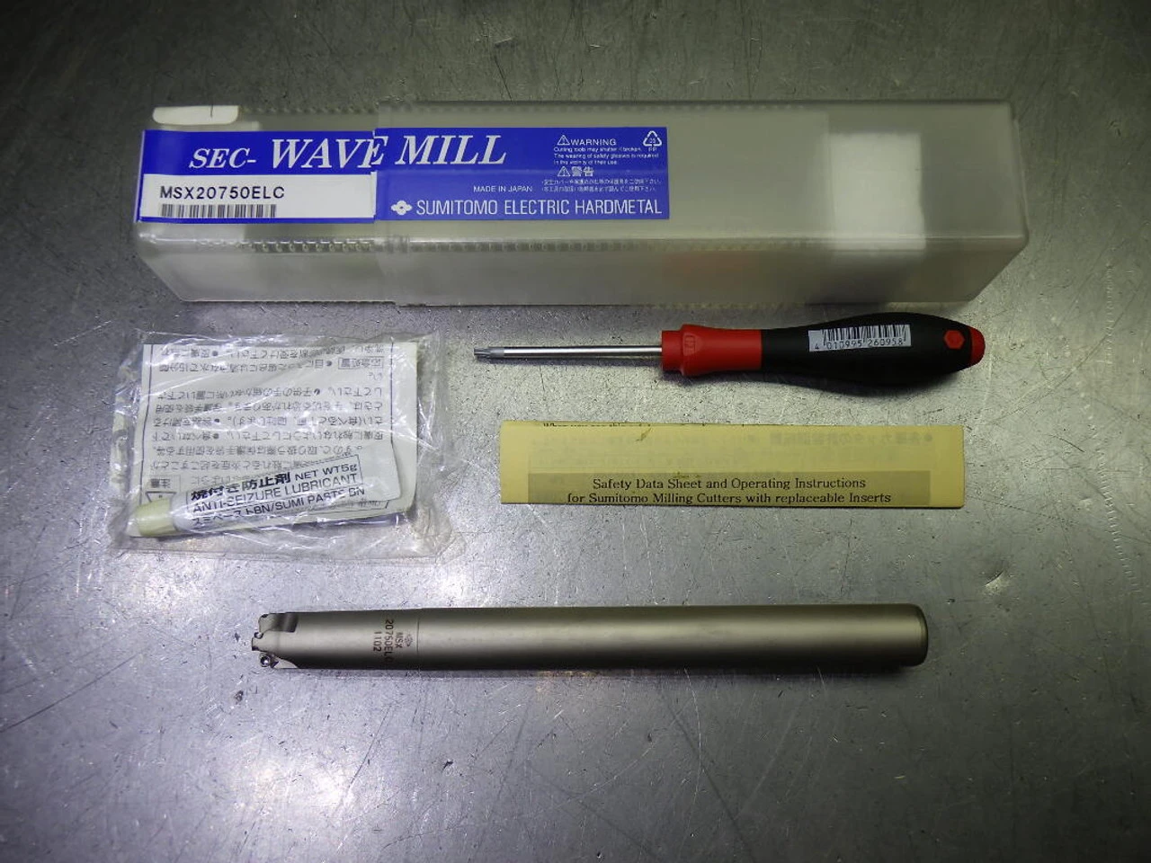 Sumitomo 3/4" 3 Flute Coolant Thru Indexable Endmill MSX20750ELC (LOC1065A)