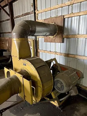 Schutte 250 HP Pallet Shredder
