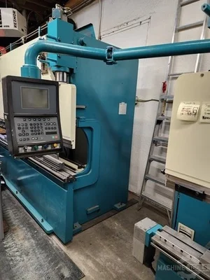 USED 2003 ADIRA 7030L