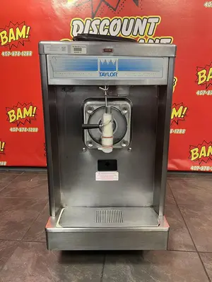Taylor Frozen Beverage / Slushy Machine