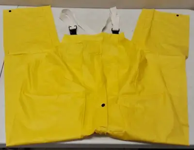 Wet Wear 200 | A Brand of Ansell Protective Clothing (1) Size Large (1) Extra Large (View Photos)