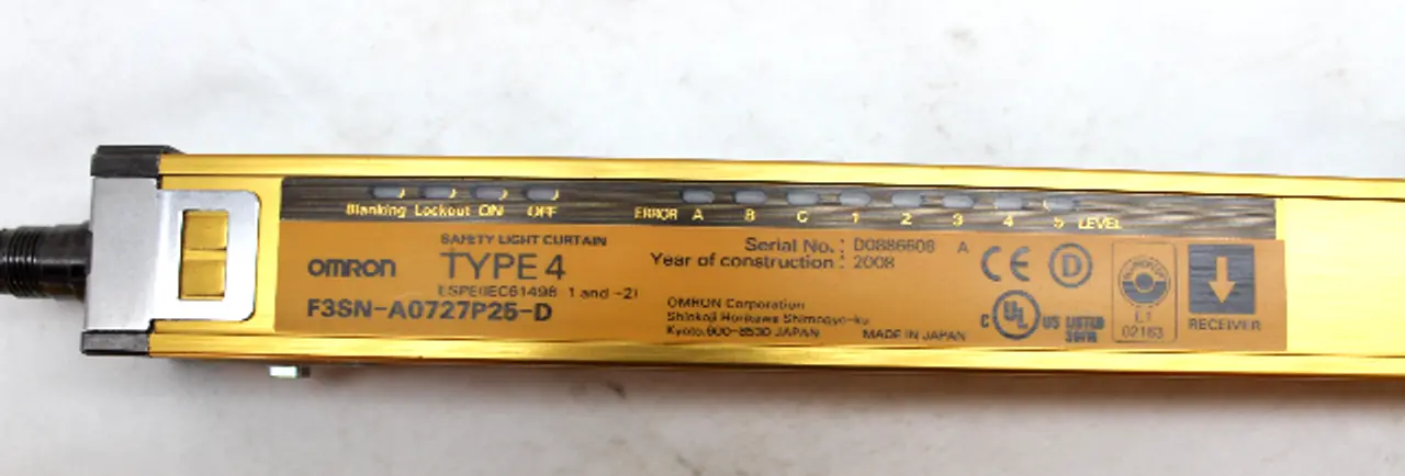 USED OMRON F3SN-A0727P25