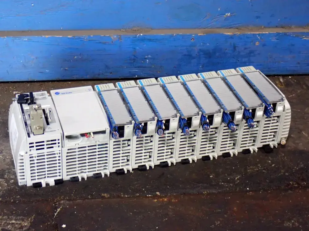 USED ALLEN BRADLEY 1769CRL3