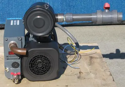 Atlas Copco 3 HP GVS Oil Lubricated Rotary Vane Vacuum Pump 42 CFM 230/460V