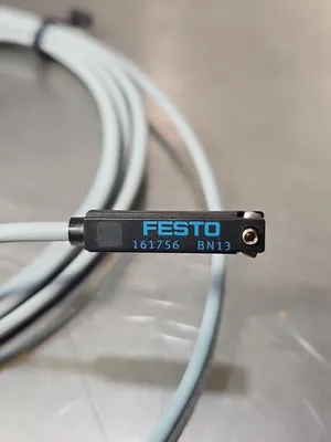 Festo SME-8-k-LED-24 proximity switch / sensor 161756 loc5D27