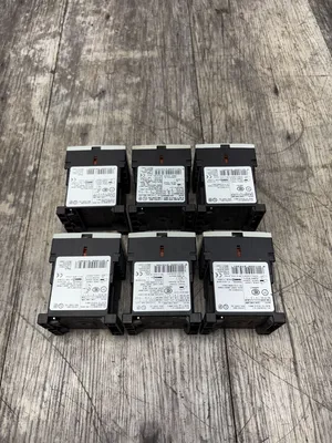 Siemens 3RH1140-1BB40 Electrical/PLC/Automation | ESS Industrial Equipment Sales (7)