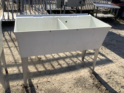 Used _UNKNOWN_ _UNKNOWN_ Sinks Michigan US | Miedema Asset Management Group #1402665