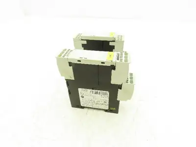 Siemens 3RN1010-2CB00 Thermistor Motor Protector 24V AC/DC 1NO 1NC Lot of 2