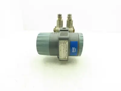 Foxboro 823DP-I3S1SM0-Y Pressure Transmitter 12.5-65vdc 3000psi w/Manifold