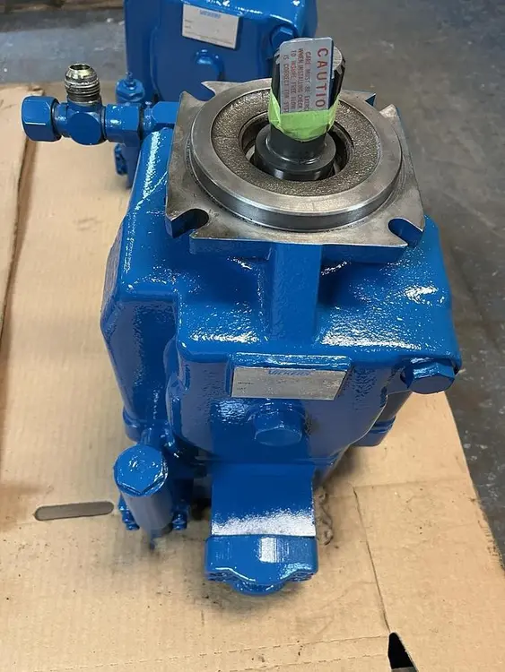 Used VICKERS PVH131C-RF-3S-10-CM7-31 Pumps | Surplus Asset Holdings #1206256