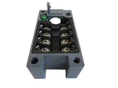 NEW LOT OF 2 EATON E50RB RECEPTACLE SERIES A1