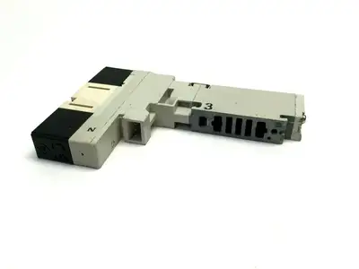 USED SMC SOLENOID VALVE, SUP. 0-1.0MPA, PIL. 0.1-0.7MPA