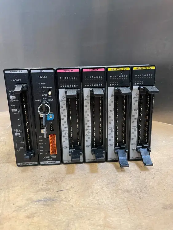 Used Eaton Eaton Cutler Hammer D200MOD1615A PLC Input & Output | Palmetto Automation #1156326