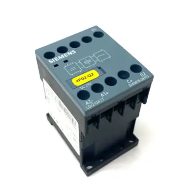 USED SIEMENS TIME-DELAY DEVICE, FIXED DELAY 24VDC